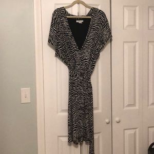 Liz Claiborne Woman Faux wrap cap sleeve dress